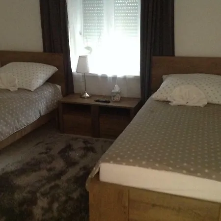 Filsdeger Cityrooms Guest house Eger